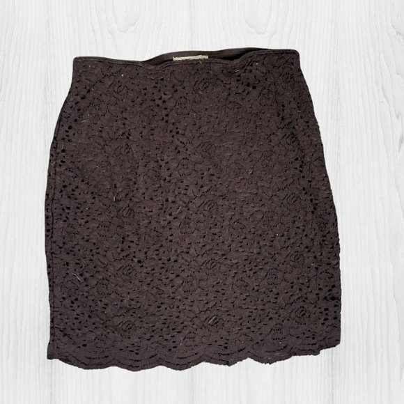 Hollister Lace Mini Skirt - Size Small - Picture 2 of 4